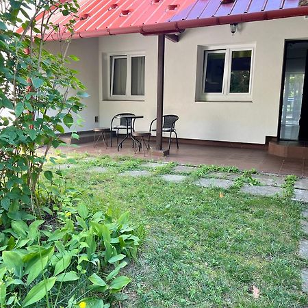 Sosnowy apartament Józefów Zewnętrze zdjęcie
